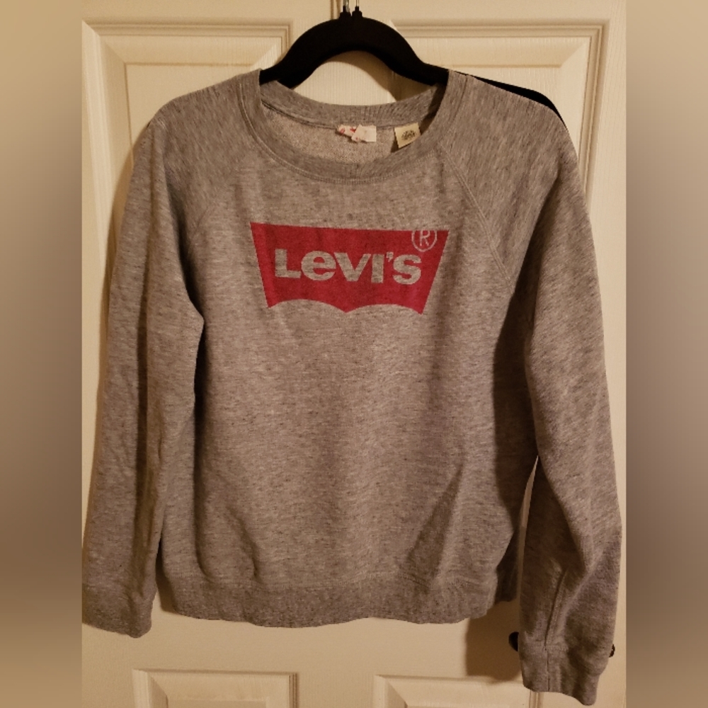 Levi's sweatshirt